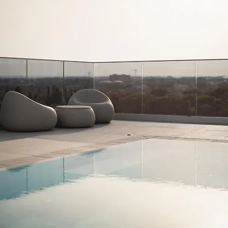 Park Penthouse Suite&pool - Heated Pool - 4*