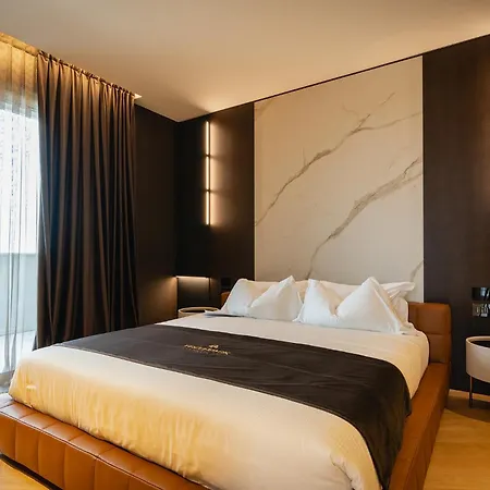 Couette-café Park Penthouse & Pool - Heated Pool - Bari