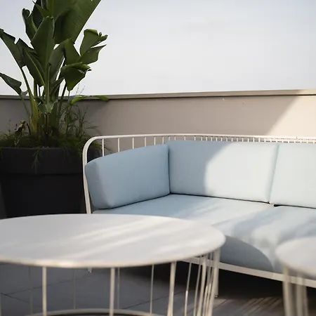 Couette-café Park Penthouse & Pool - Heated Pool -