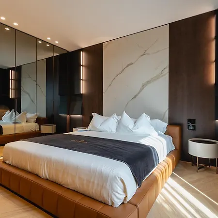 Couette-café Park Penthouse & Pool - Heated Pool - Bari
