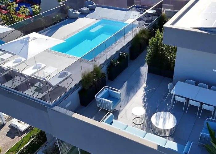 Park Penthouse & Pool - Heated Pool - 住宿加早餐酒店 巴里