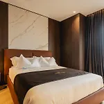 Park Penthouse & Pool - Heated Pool - Bed & Breakfast 4*