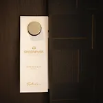 Park Penthouse & Pool - Heated Pool - 4* 바리