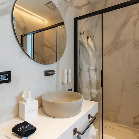 Park Penthouse & Pool - Heated Pool - * 巴里