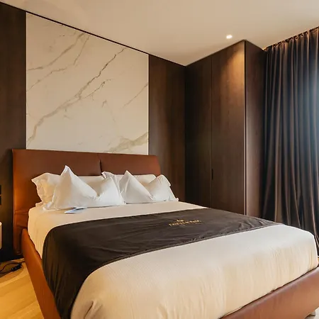 Park Penthouse & Pool - Heated Pool - Bed & Breakfast 4*