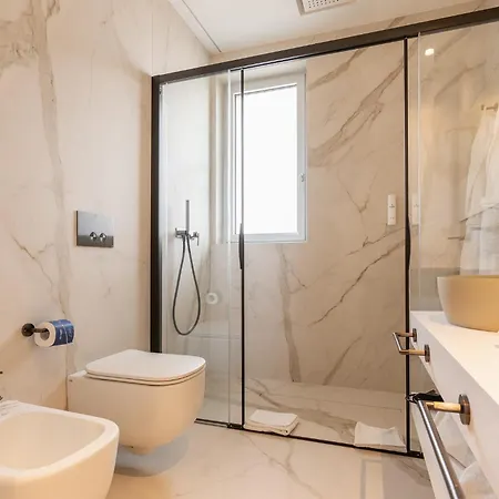 Park Penthouse & Pool - Heated Pool - 4*