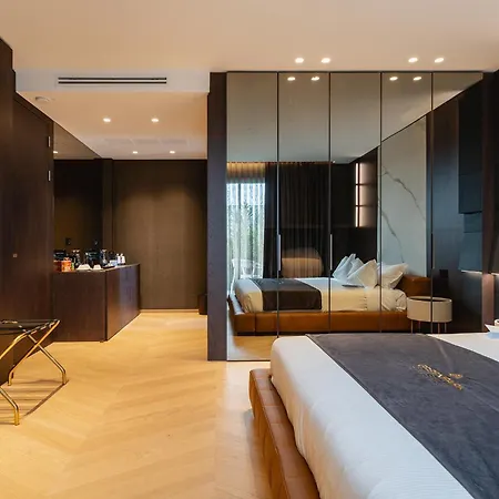 Park Penthouse & Pool - Heated Pool - 巴里