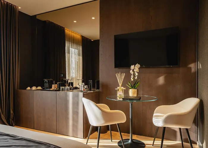 Park Penthouse & Pool - Heated Pool - 4*