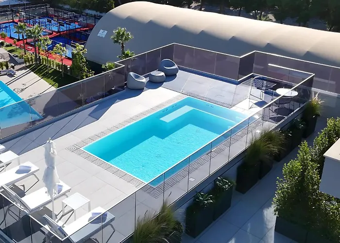 Bed and breakfast Park Penthouse & Pool - Heated Pool - 4*