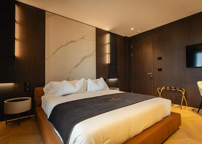 Park Penthouse & Pool - Heated Pool - 4*