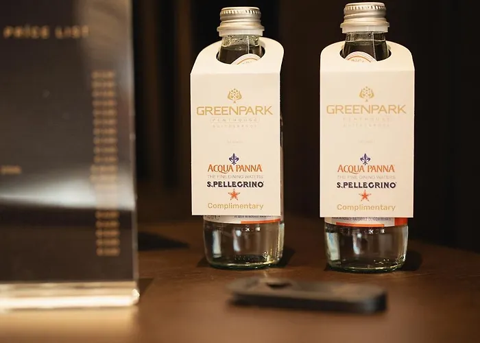 Park Penthouse & Pool - Heated Pool - 4* Bari