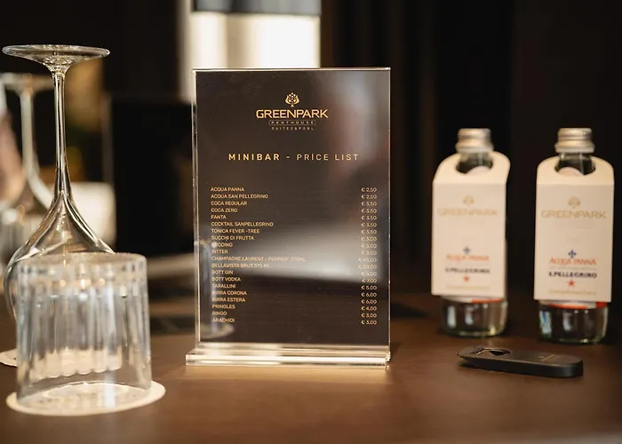 Park Penthouse & Pool - Heated Pool -