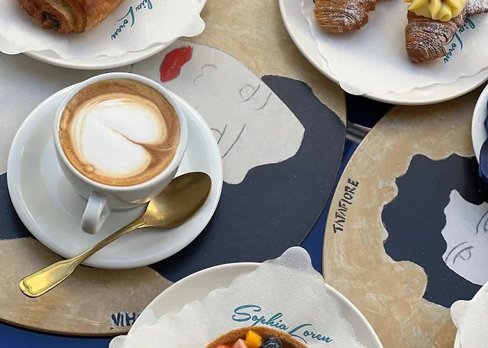 Park Penthouse & Pool - Heated Pool -