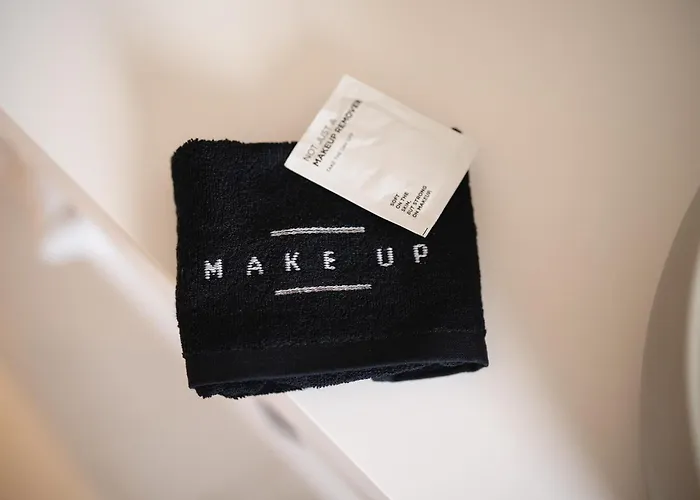 Park Penthouse & Pool - Heated Pool - Bed and breakfast 4*