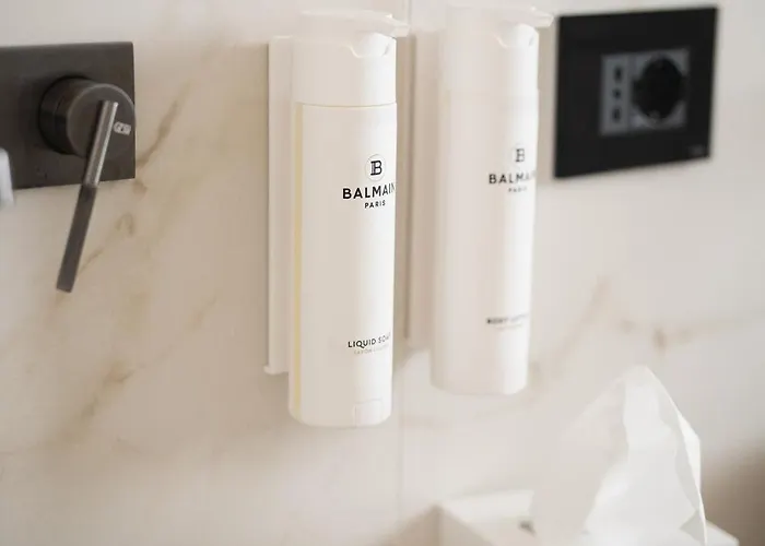 Park Penthouse & Pool - Heated Pool - Bed and breakfast