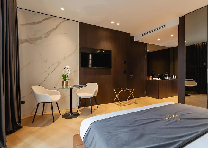 Bed and breakfast Park Penthouse & Pool - Heated Pool -