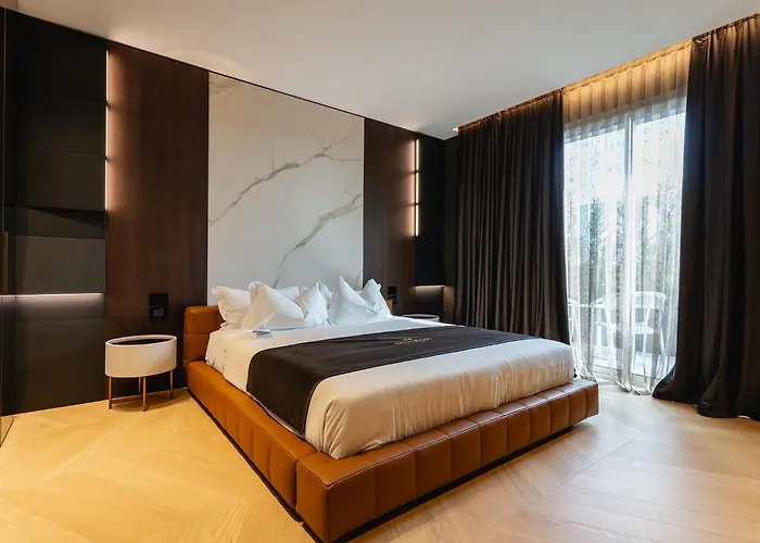 Park Penthouse & Pool - Heated Pool - Bed and breakfast Bari