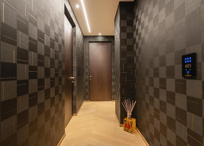 Park Penthouse & Pool - Heated Pool - 4* Bari
